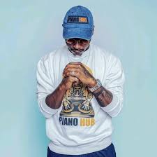 Djy Vino – iLogdrum (Remix) Ft. Koppzavenue & Daliwonga